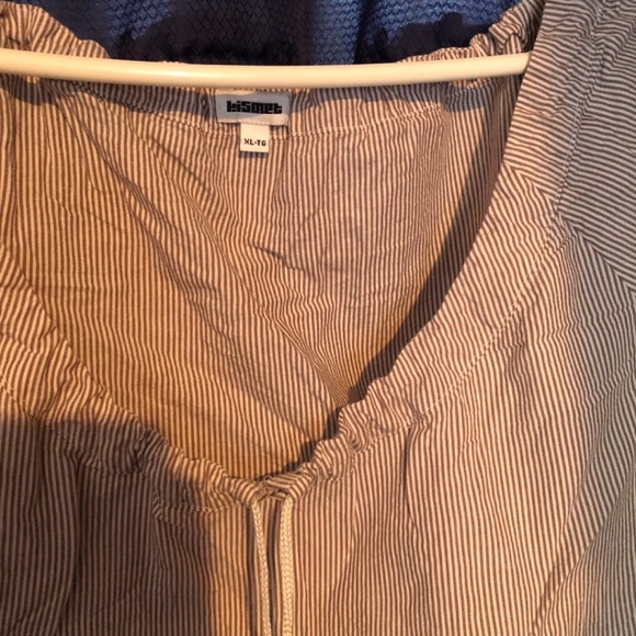 XL Kismet blouse , cute pinstripe grey and white top, gathered neck. - Picture 3 of 7